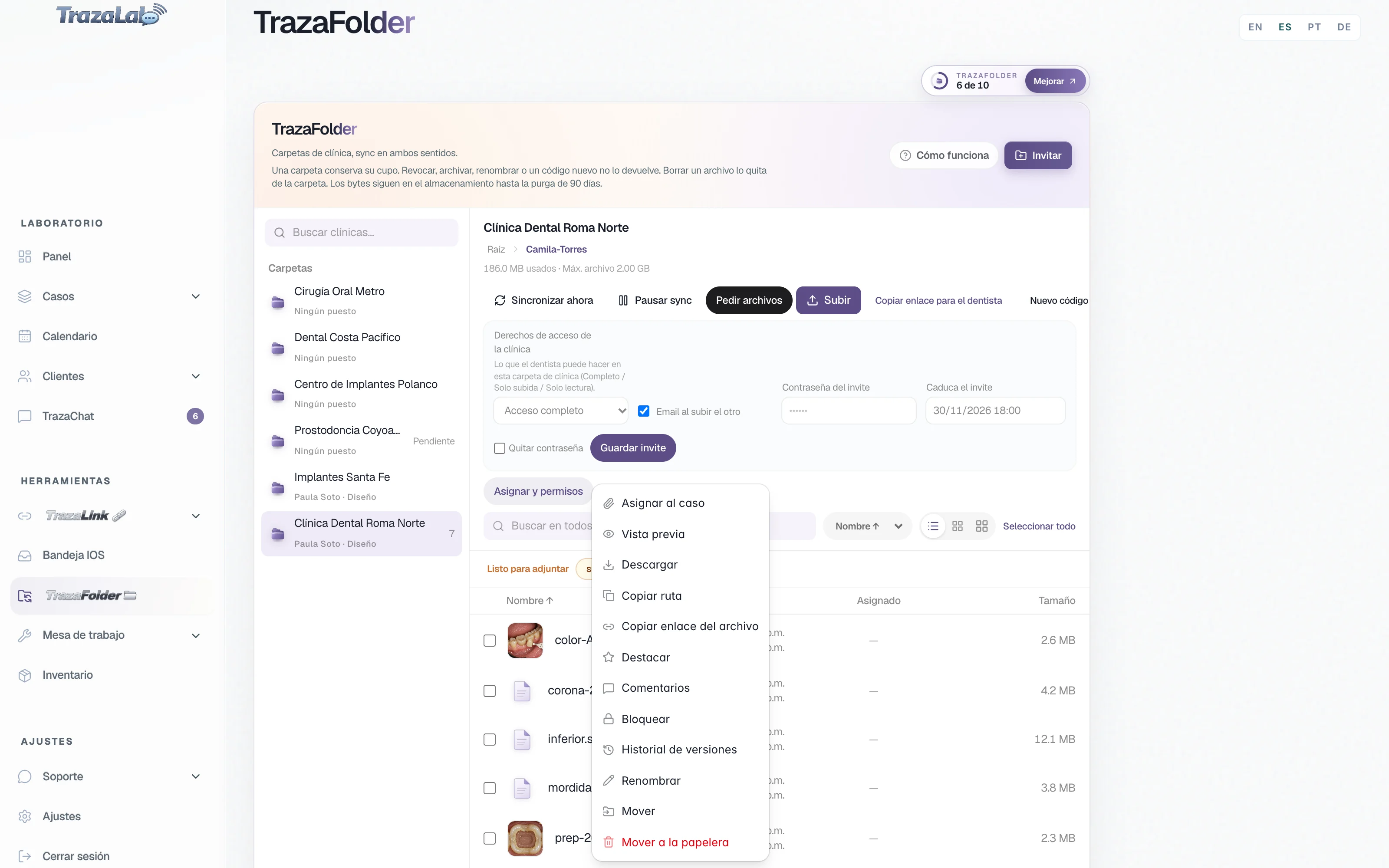 Menú de un archivo en TrazaFolder: Asignar al caso, Vista previa, Descargar, Comentarios, Bloquear, Historial de versiones, Renombrar, Mover y Mover a la papelera.